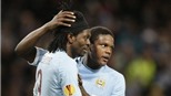 Man City thắng lớn, Mancini sẽ "thưởng nóng" cho Adebayor